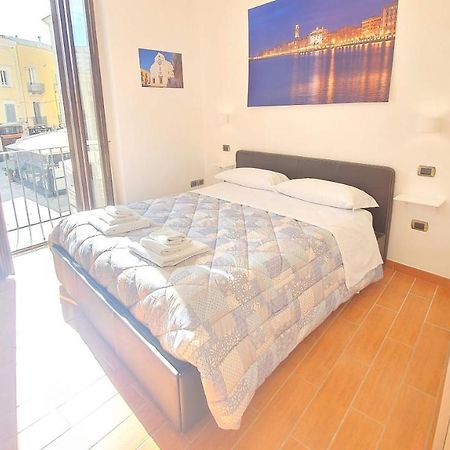 Dimora Donna Vittoria - Bari Vecchia Apartment Luaran gambar