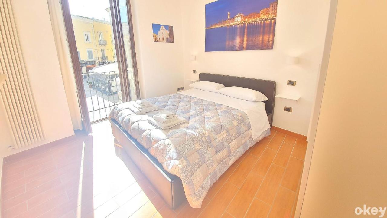 Dimora Donna Vittoria - Bari Vecchia Apartment Luaran gambar