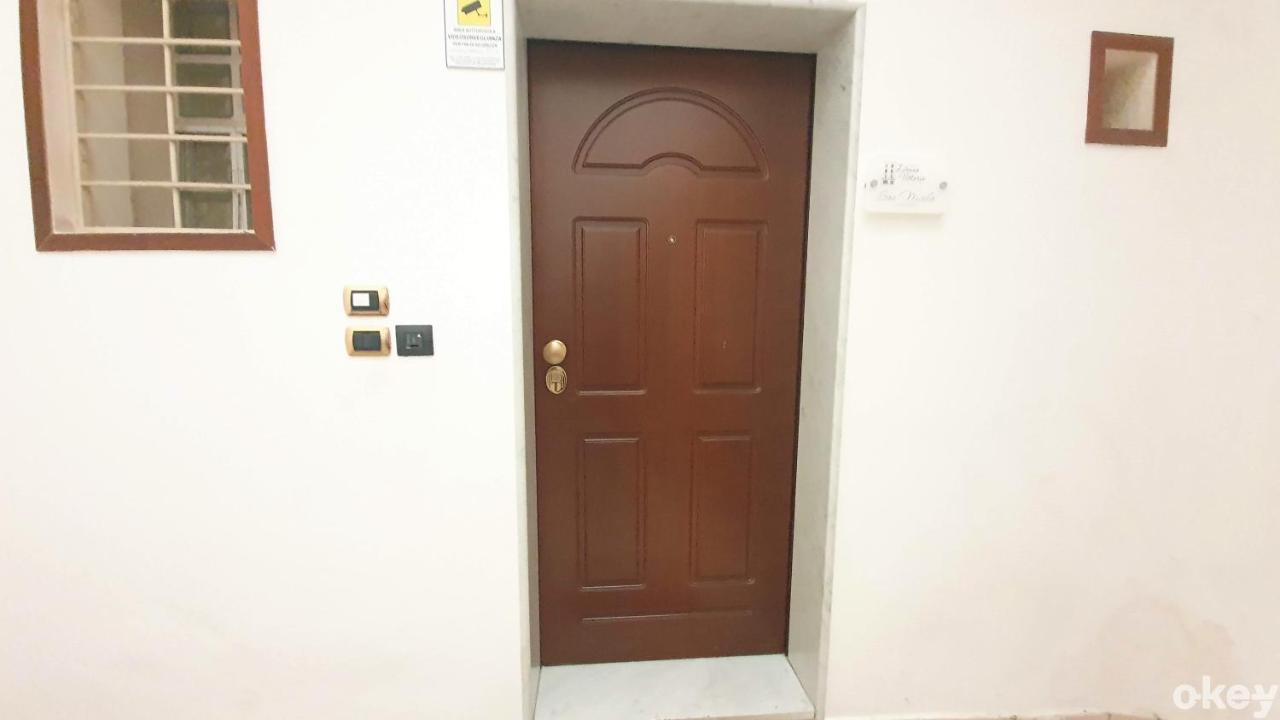 Dimora Donna Vittoria - Bari Vecchia Apartment Luaran gambar